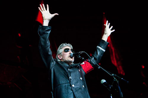 Roger Waters playing The Wall, O2 Arena, 11 May 2011